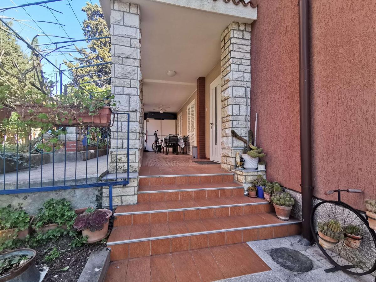 Pri Noni "Istracycle" Apartamento Lucija Exterior foto