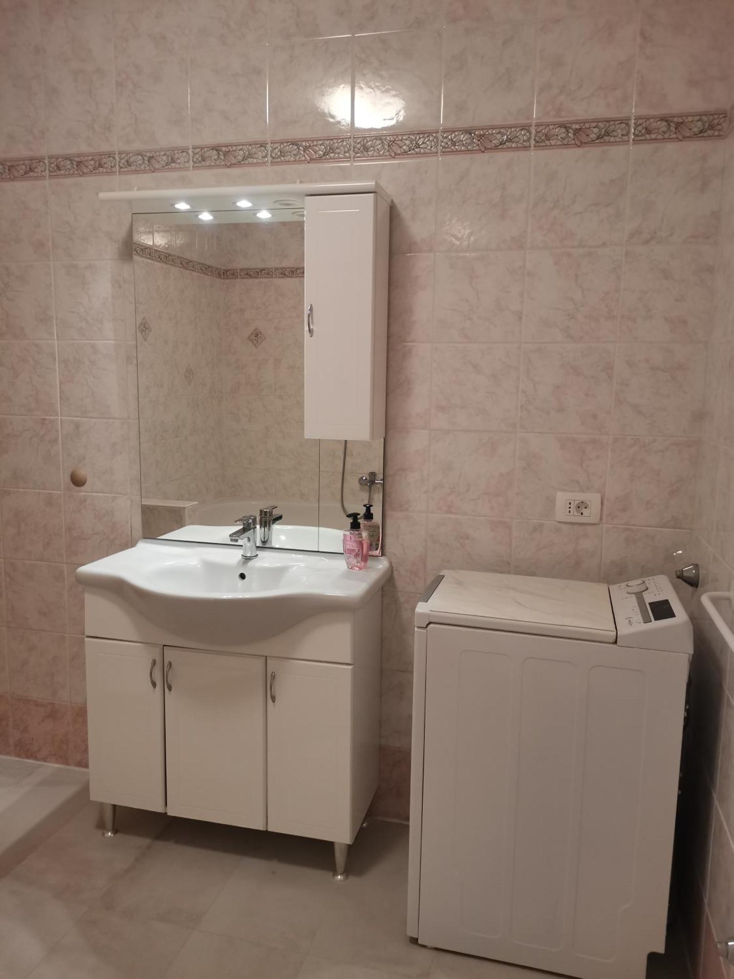 Pri Noni "Istracycle" Apartamento Lucija Exterior foto